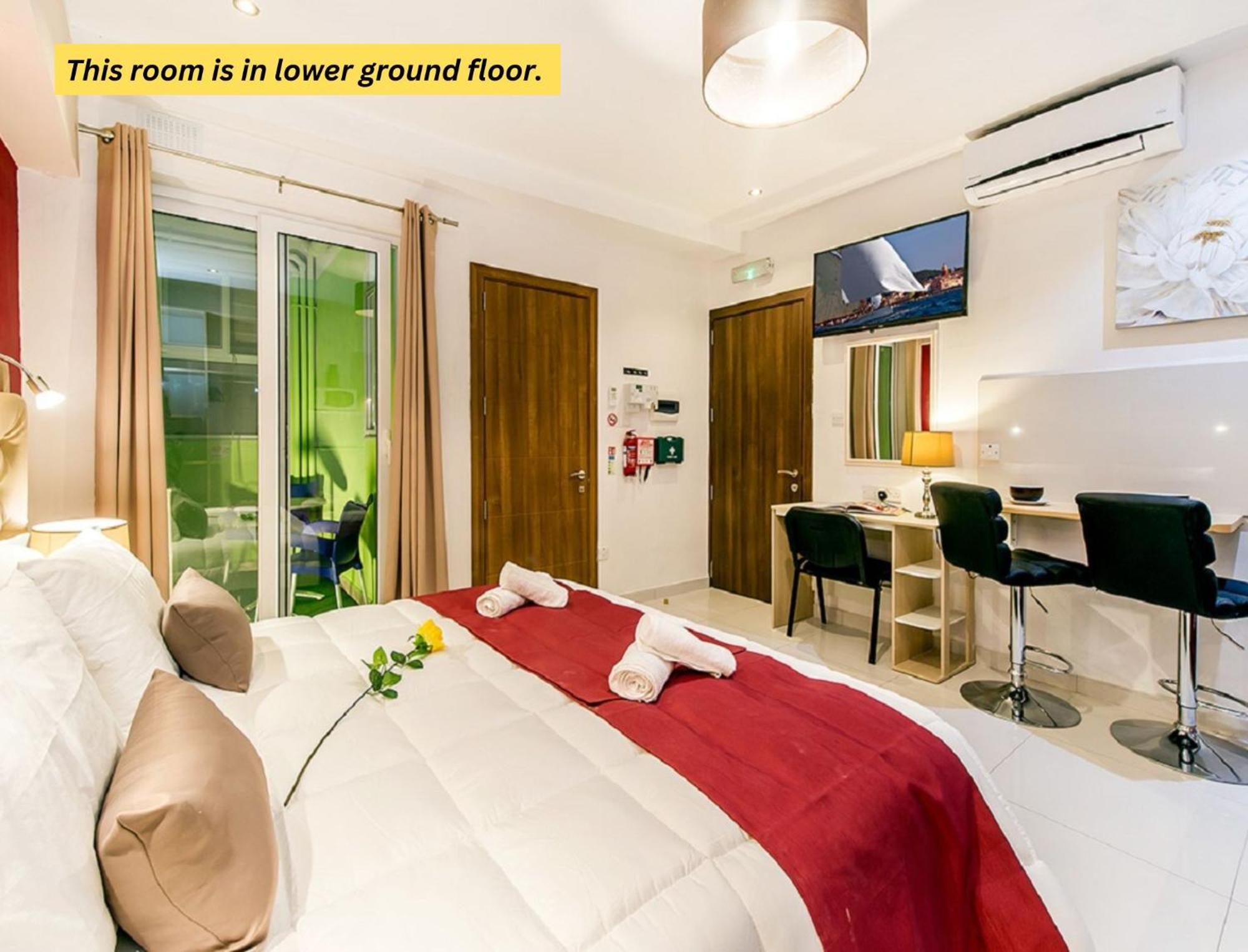 Saint Julian's Bayside Apartments מראה חיצוני תמונה