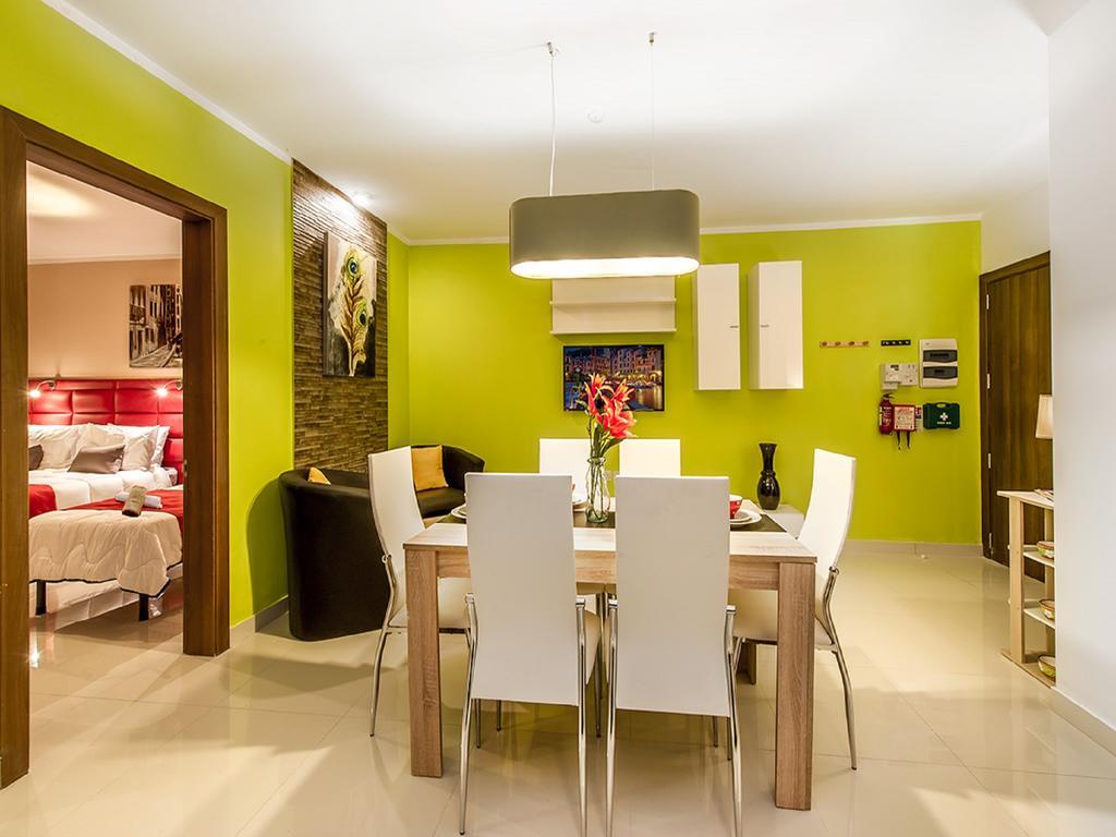 Saint Julian's Bayside Apartments מראה חיצוני תמונה