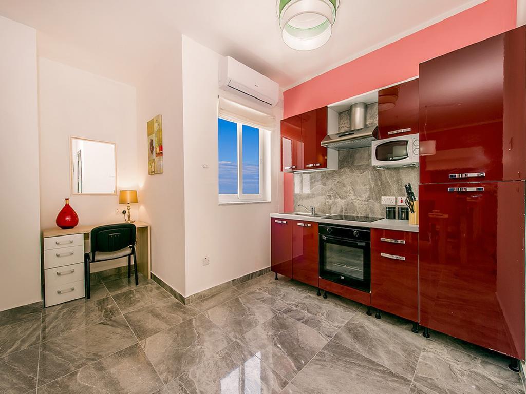 Saint Julian's Bayside Apartments מראה חיצוני תמונה