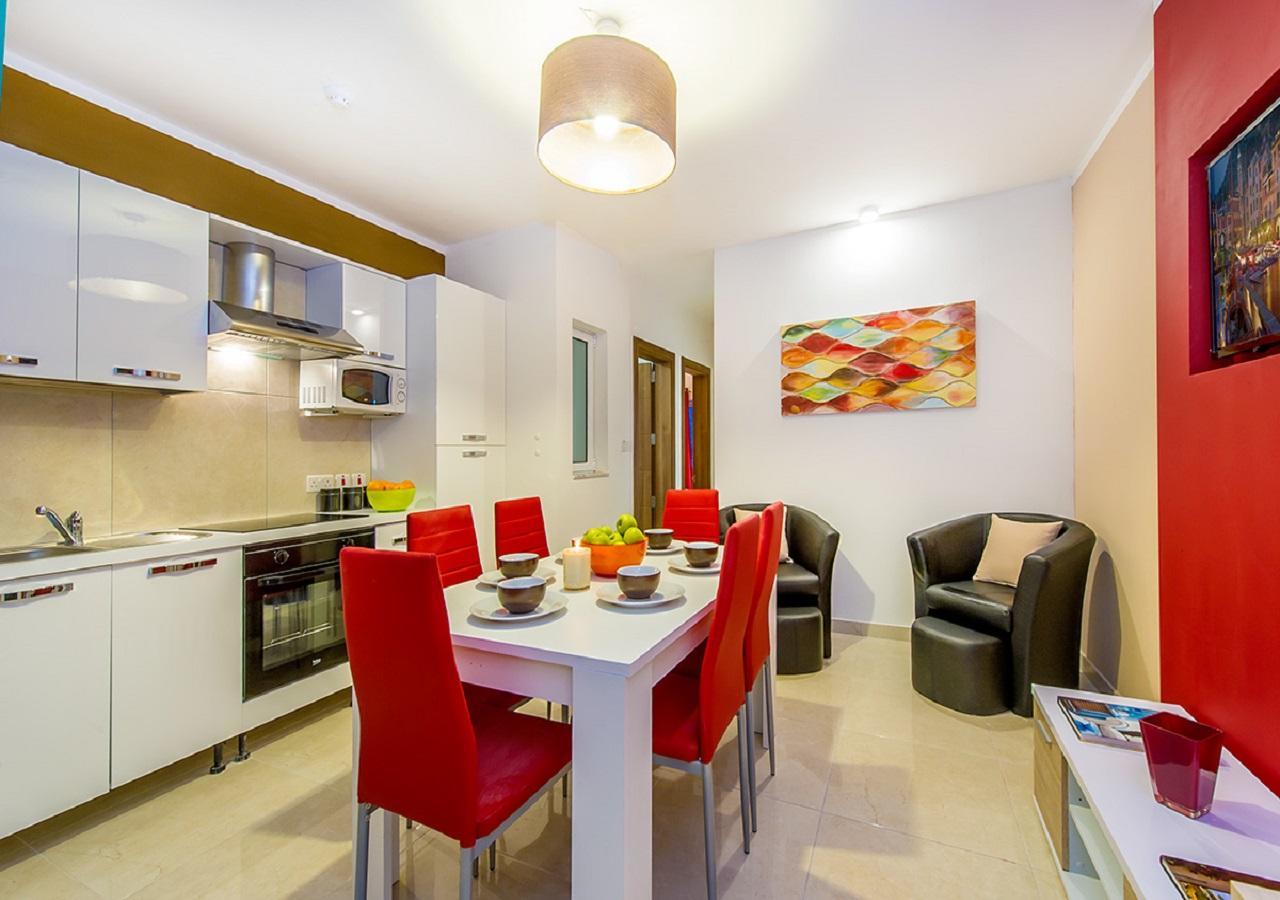 Saint Julian's Bayside Apartments מראה חיצוני תמונה